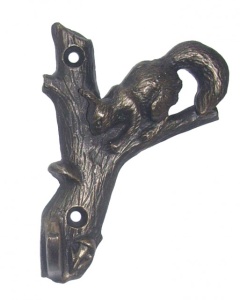 Крючок ХДИ-12.023  БЕЛКА патина (ГР: 101 х 72 х 36 мм) ЛИТКОМ