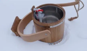 Душ русский (обливное устройство) 20 л с нержавеющей вставкой, лак ДУБ (ПРЕМИУМ)